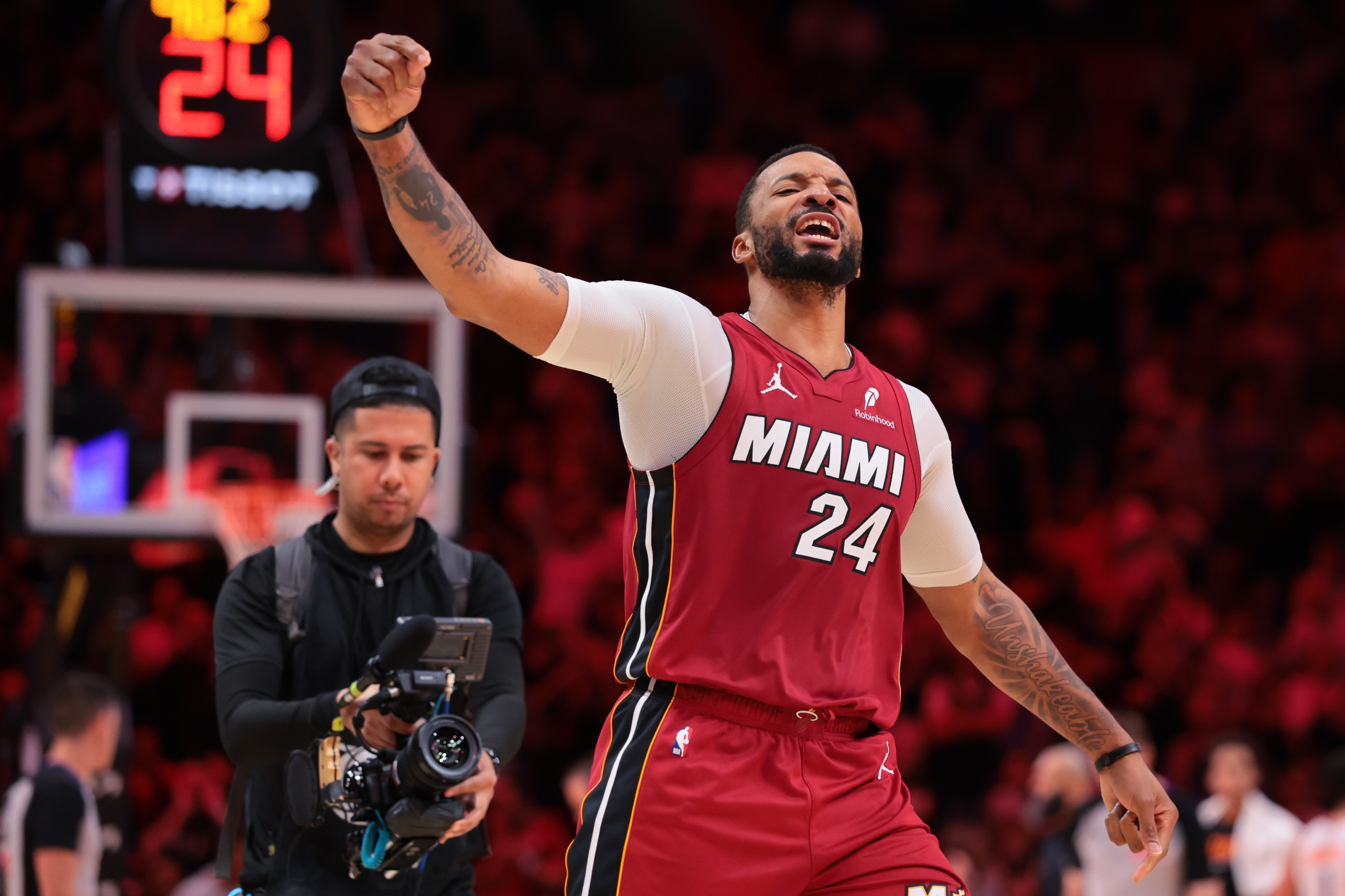 百家乐网站-鲍威尔：篮球是团队运动 必须信任队友 我们的替补队员发挥出色