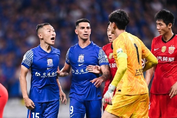 百家乐官网-缺中锋的海港，跟少边锋的申花，哪一个更强？