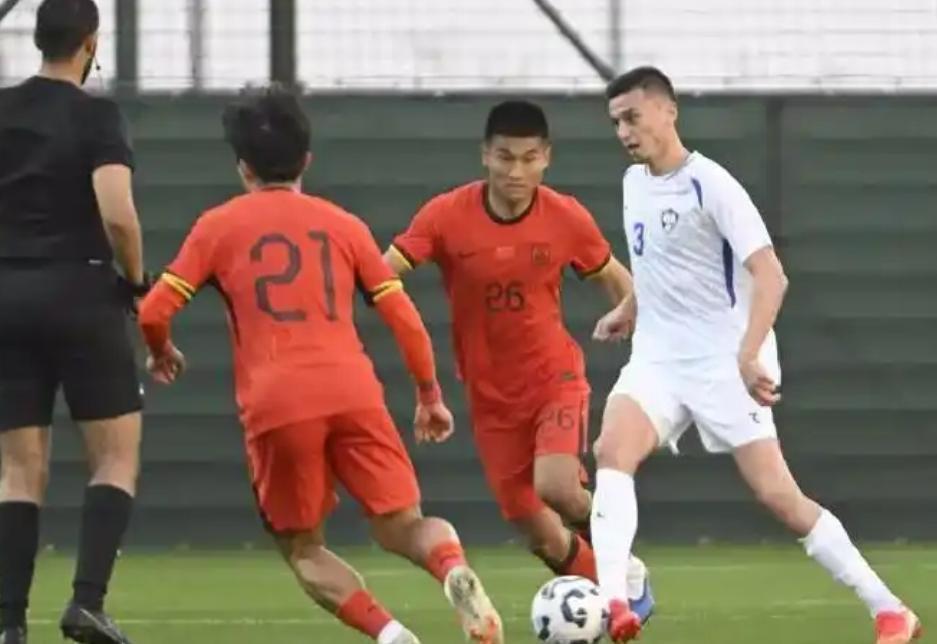 邵佳一挂帅迪拜不败收官！国足拉练见喜 年轻化补强刻不容缓