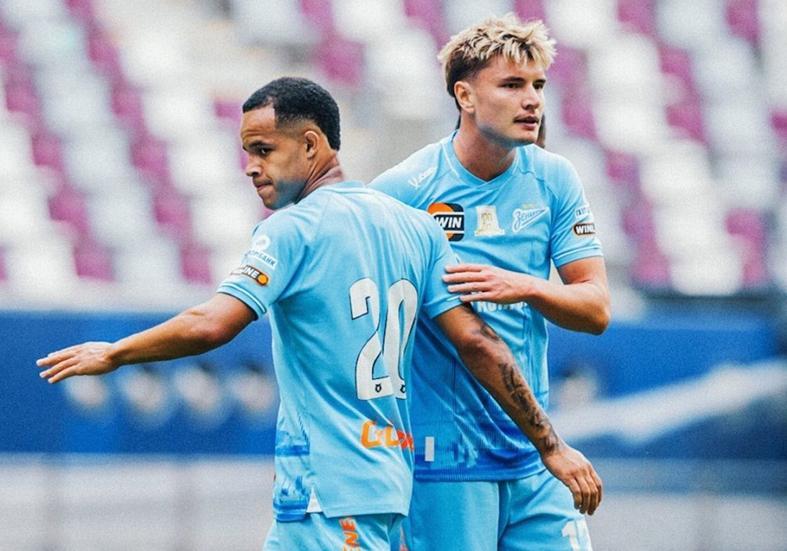 投注策略-0-6！中超冠军被血洗 2场丢10球 球迷：脸都不要了 海港B队1平2负